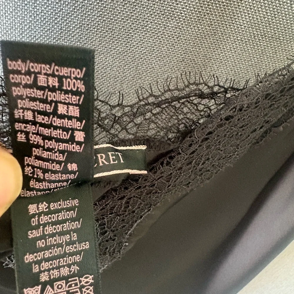 Victoria's Secret Black Lace-Trim Slip chemise large - Picture 6 of 8